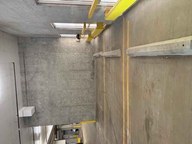 330 W Grand Avenue P-129