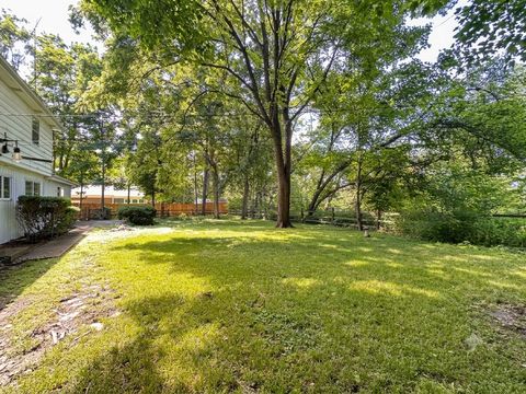 Tiny photo for 1009 Anne Road, Naperville, IL 60540 (MLS # 12598299)