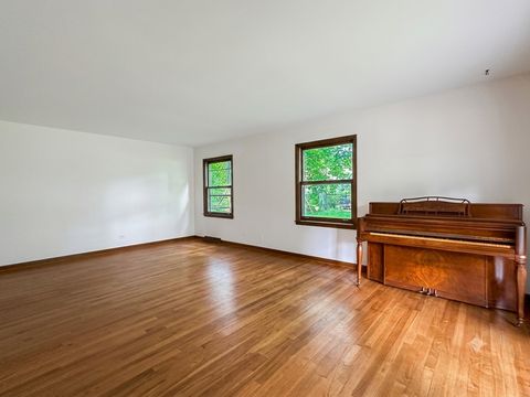 Tiny photo for 1009 Anne Road, Naperville, IL 60540 (MLS # 12598299)