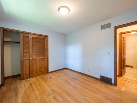 Tiny photo for 1009 Anne Road, Naperville, IL 60540 (MLS # 12598299)