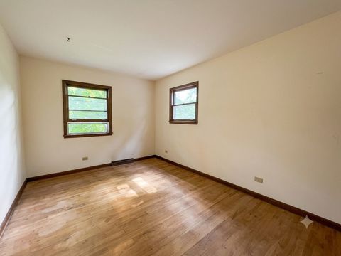 Tiny photo for 1009 Anne Road, Naperville, IL 60540 (MLS # 12598299)