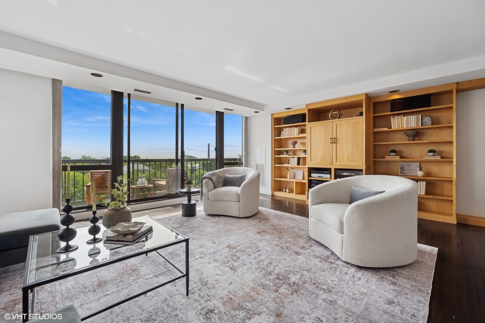 2314 N Lincoln Park West 8-9S