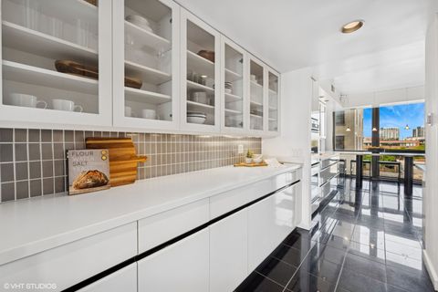 Tiny photo for 2314 N Lincoln Park West Park #8-9S, Chicago, IL 60614 (MLS # 12463093)