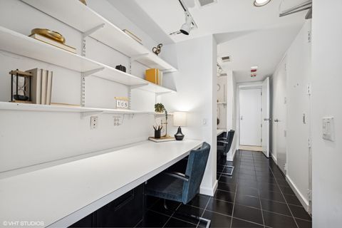 Tiny photo for 2314 N Lincoln Park West Park #8-9S, Chicago, IL 60614 (MLS # 12463093)
