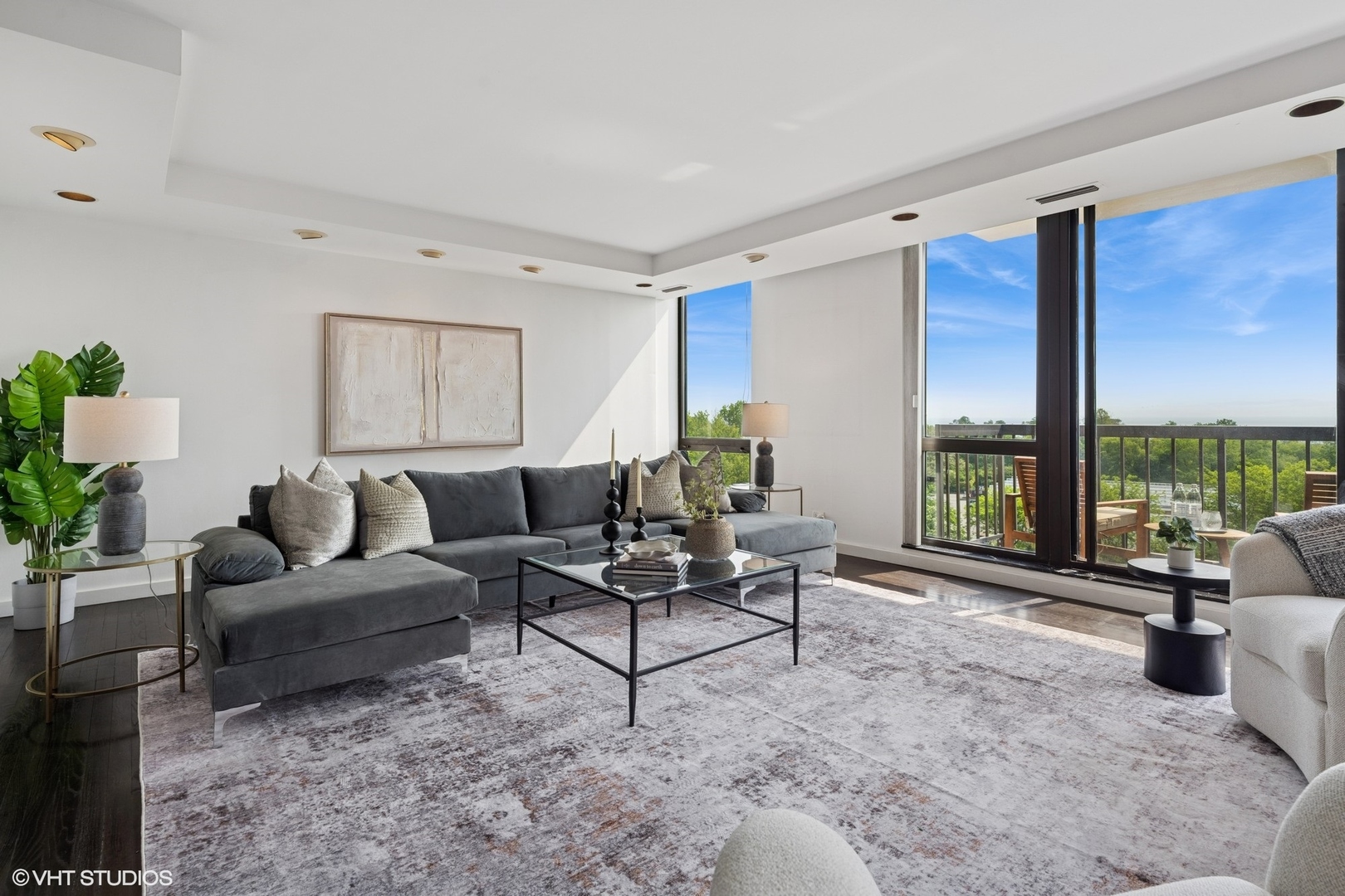 2314 N Lincoln Park West 8-9S