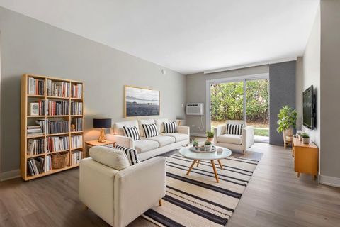 Tiny photo for 345 N Carter Street #103, Palatine, IL 60097 (MLS # 12524468)