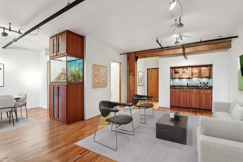 Tiny photo for 1000 W Washington Boulevard #137, Chicago, IL 60607 (MLS # 12523852)