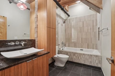 Tiny photo for 1000 W Washington Boulevard #137, Chicago, IL 60607 (MLS # 12523852)