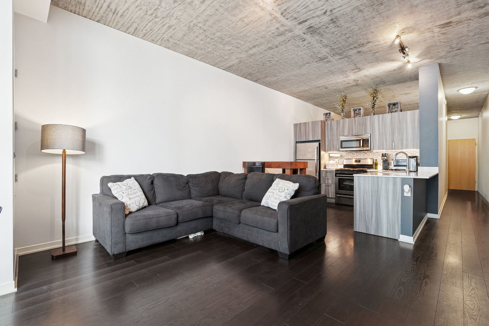 1345 S Wabash Avenue 906