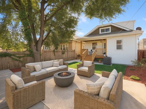 Tiny photo for 5542 W Byron Street, Chicago, IL 60641 (MLS # 12490920)