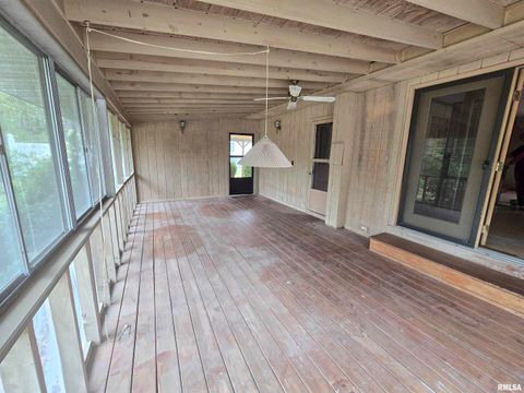 Tiny photo for 10 PARK LANE Avenue, Centralia, IL 62801 (MLS # EB460730)