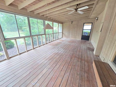 Tiny photo for 10 PARK LANE Avenue, Centralia, IL 62801 (MLS # EB460730)