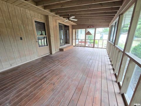 Tiny photo for 10 PARK LANE Avenue, Centralia, IL 62801 (MLS # EB460730)