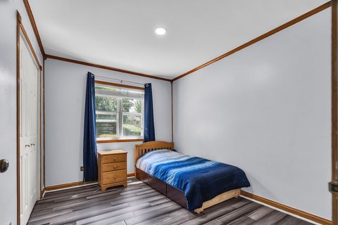 Tiny photo for 1438 Maple Ridge Court, Carol Stream, IL 60188 (MLS # 12623950)