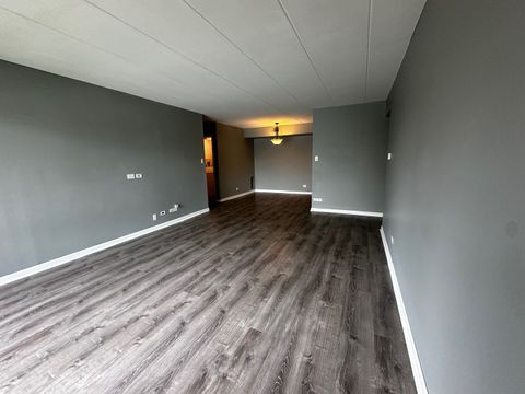 Tiny photo for 7505 175th Street #122, Tinley Park, IL 60477 (MLS # 12635490)