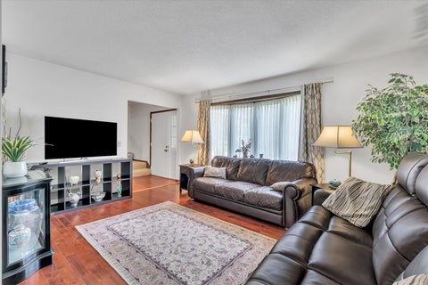 Tiny photo for 2308 Queens Court, Bettendorf, IA 52722 (MLS # 12692326)
