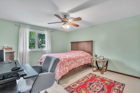 Tiny photo for 2308 Queens Court, Bettendorf, IA 52722 (MLS # 12692326)