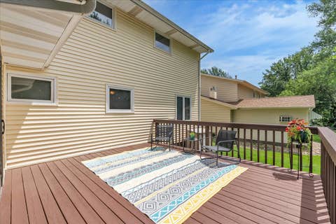 Tiny photo for 2308 Queens Court, Bettendorf, IA 52722 (MLS # 12692326)