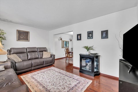 Tiny photo for 2308 Queens Court, Bettendorf, IA 52722 (MLS # 12692326)