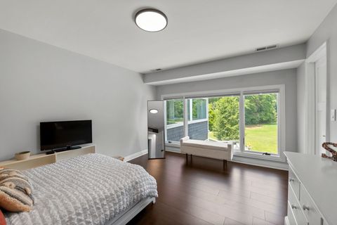 Tiny photo for 620 W Old Elm Road, Lake Forest, IL 60045 (MLS # 12531506)