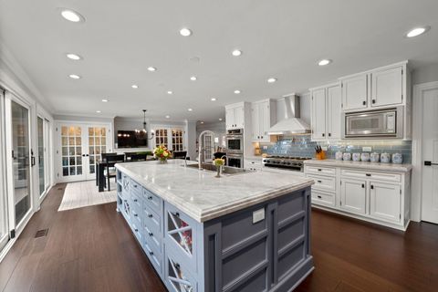 Tiny photo for 620 W Old Elm Road, Lake Forest, IL 60045 (MLS # 12531506)