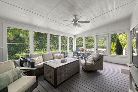 Tiny photo for 620 W Old Elm Road, Lake Forest, IL 60045 (MLS # 12531506)