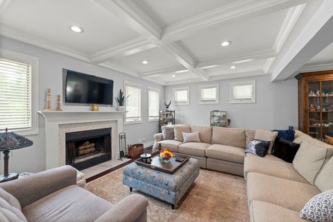 Tiny photo for 620 W Old Elm Road, Lake Forest, IL 60045 (MLS # 12531506)