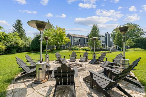 Tiny photo for 620 W Old Elm Road, Lake Forest, IL 60045 (MLS # 12531506)