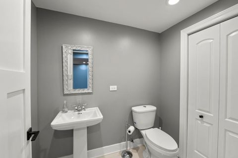 Tiny photo for 620 W Old Elm Road, Lake Forest, IL 60045 (MLS # 12531506)