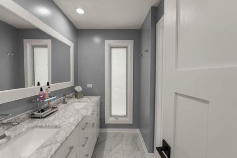 Tiny photo for 620 W Old Elm Road, Lake Forest, IL 60045 (MLS # 12531506)