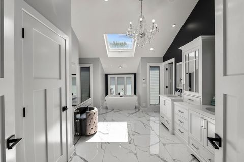 Tiny photo for 620 W Old Elm Road, Lake Forest, IL 60045 (MLS # 12531506)