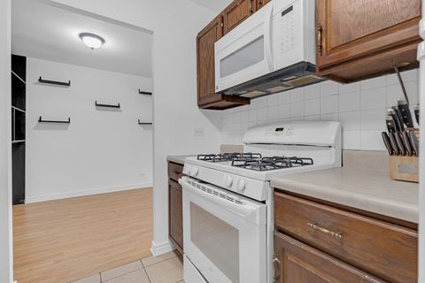 Tiny photo for 840 Wellington Avenue #108, Elk Grove Village, IL 60007 (MLS # 12565201)