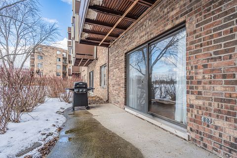 Tiny photo for 840 Wellington Avenue #108, Elk Grove Village, IL 60007 (MLS # 12565201)