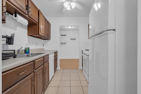 Tiny photo for 840 Wellington Avenue #108, Elk Grove Village, IL 60007 (MLS # 12565201)