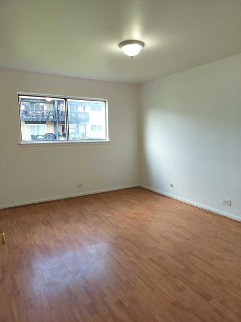 Tiny photo for 5B Kingery Quarter #107, Willowbrook, IL 60527 (MLS # 12480958)