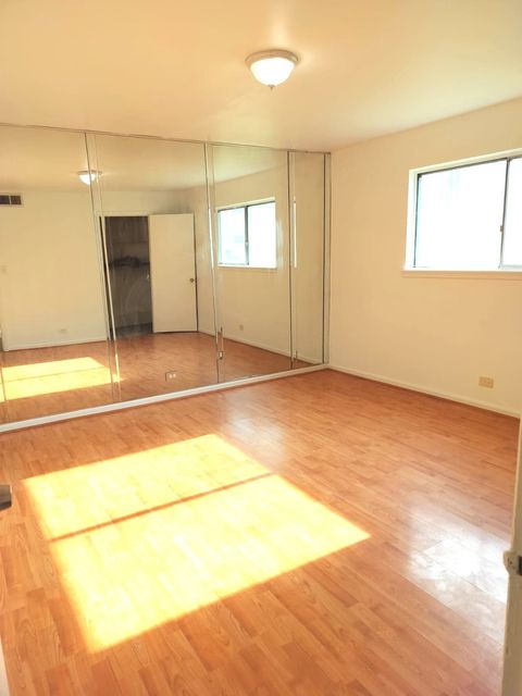 Tiny photo for 5B Kingery Quarter #107, Willowbrook, IL 60527 (MLS # 12480958)