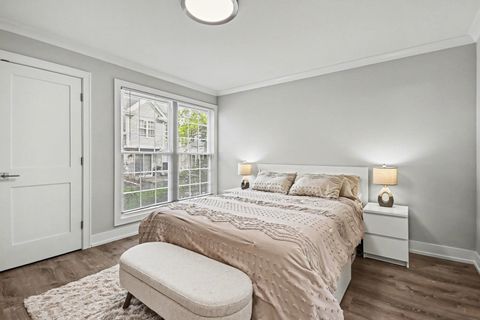 Tiny photo for 850 Spring Creek Court, Elk Grove Village, IL 60007 (MLS # 12620878)