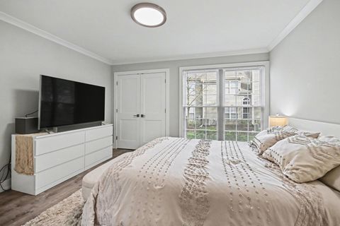 Tiny photo for 850 Spring Creek Court, Elk Grove Village, IL 60007 (MLS # 12620878)