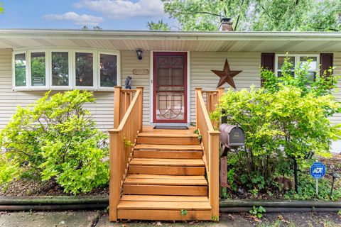 Tiny photo for 18024 Highland Avenue, Homewood, IL 60430 (MLS # 12676716)