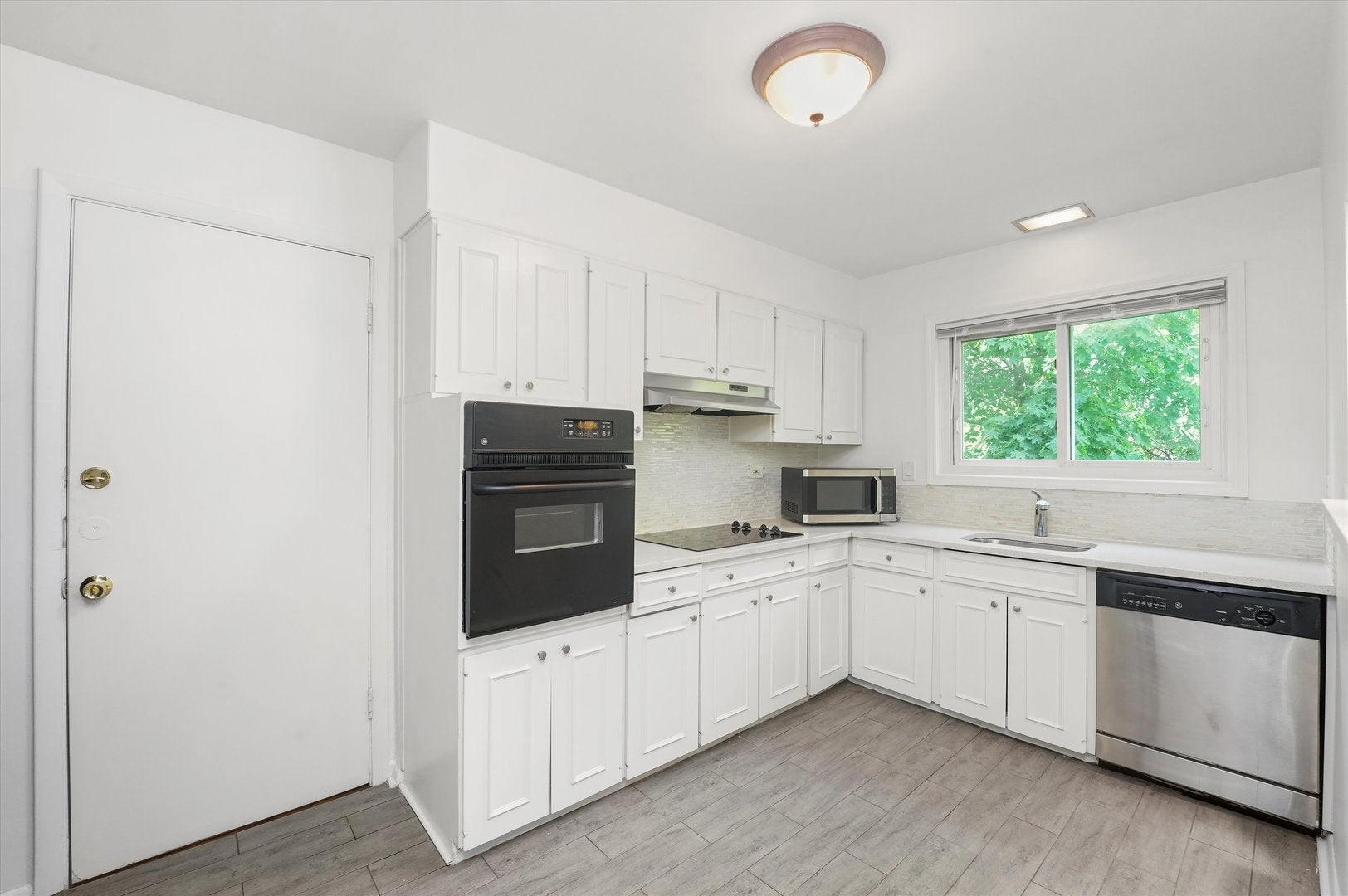 200 South Boulevard 1C