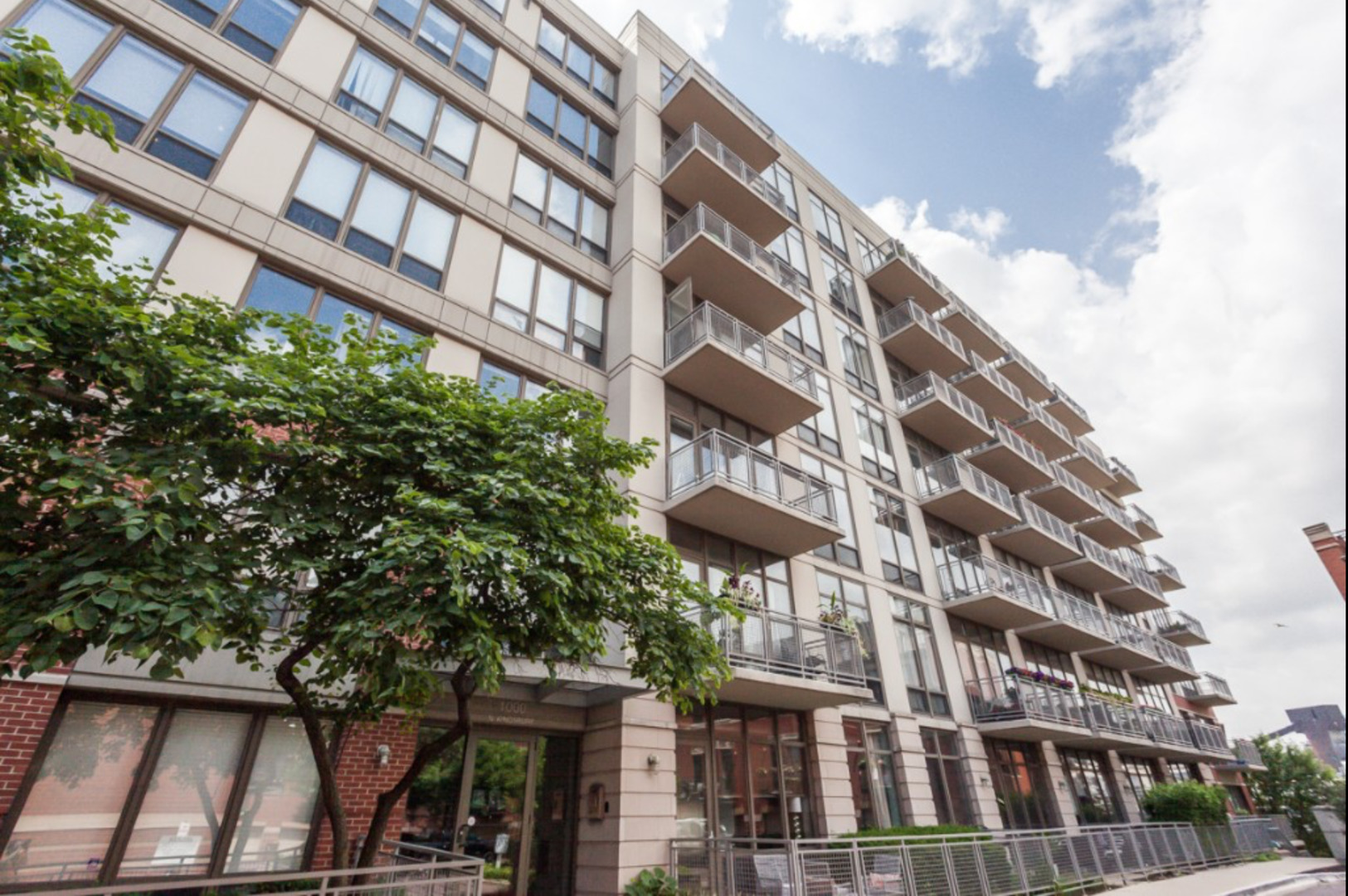 1000 N Kingsbury Street 104