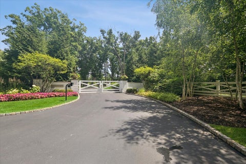 Tiny photo for 25185 Shagbark Road, Mettawa, IL 60045 (MLS # 12677337)