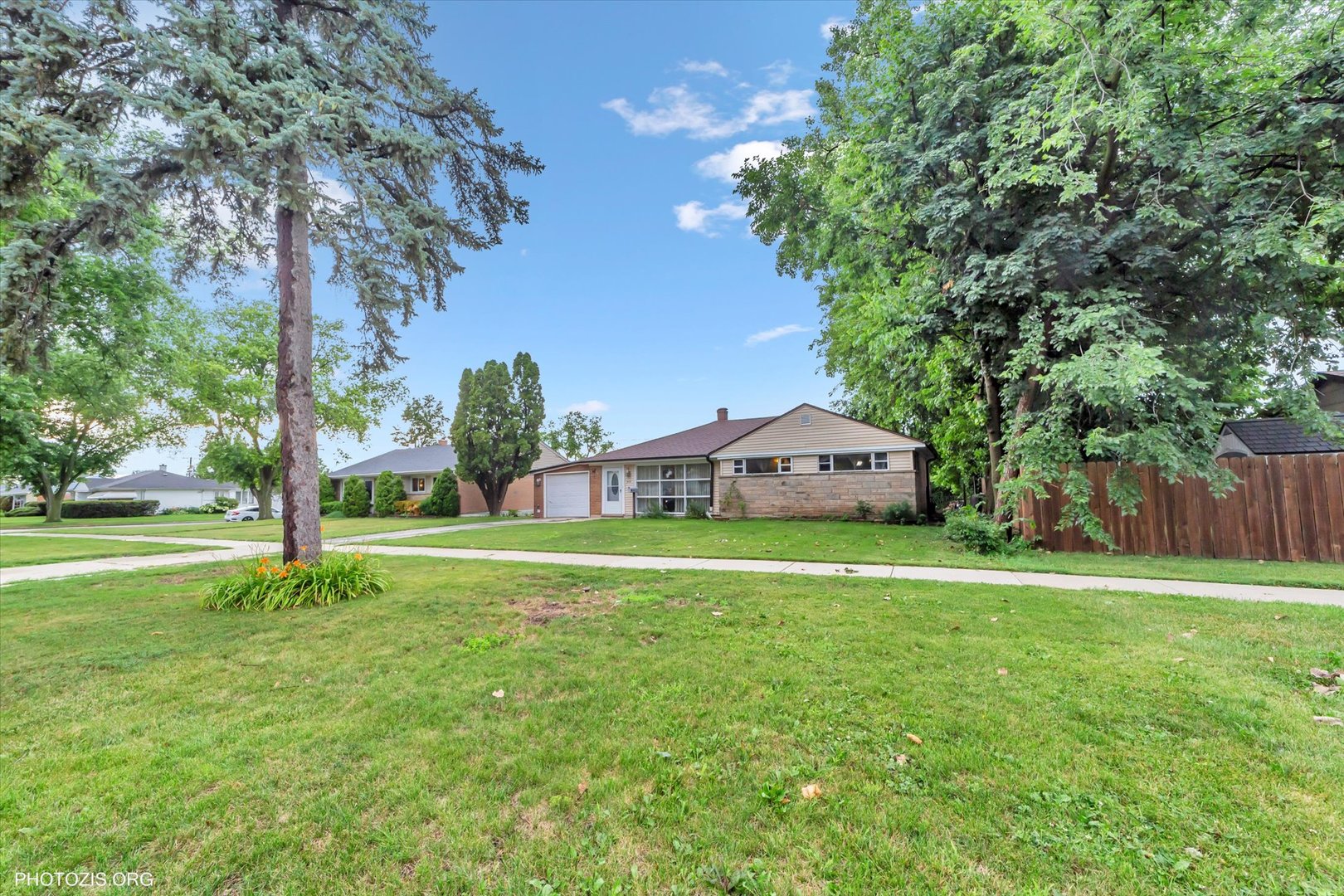 916 E Algonquin Road
