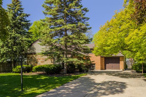206 S See Gwun Avenue, Mount Prospect, IL 60056 - #: 12618484