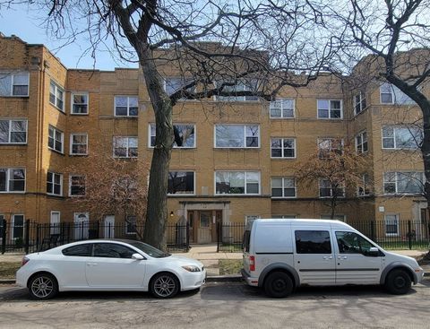 4909 N Avers Avenue 3 Chicago IL 60625