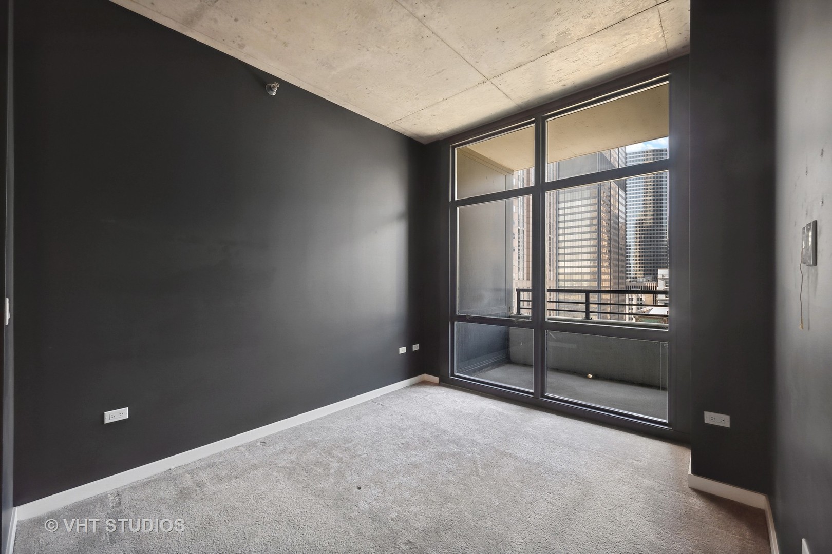 235 W VAN BUREN Street 2116