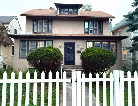 1826 W Pratt Boulevard Chicago IL 60626