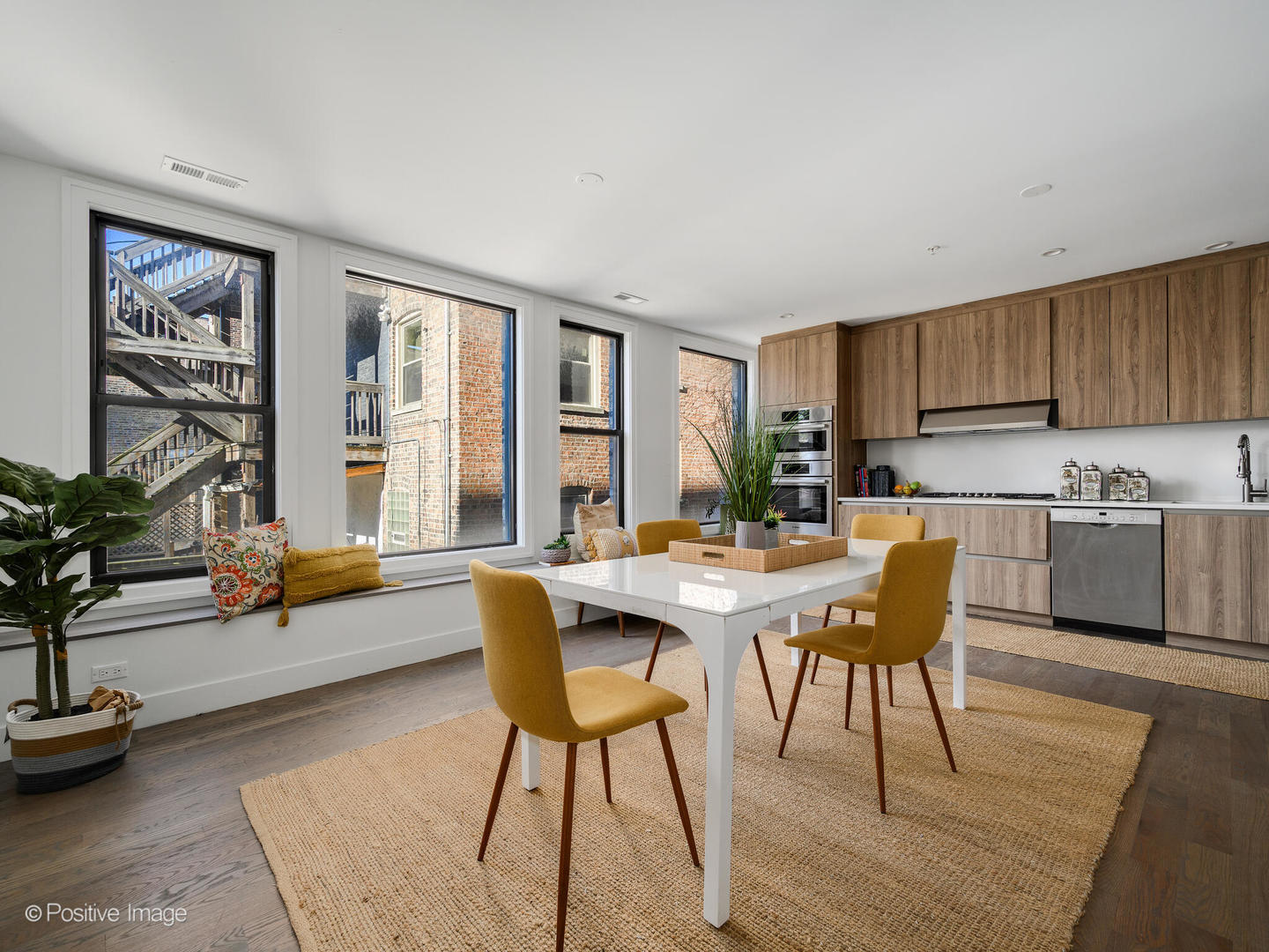 4840 S Dorchester Avenue 4