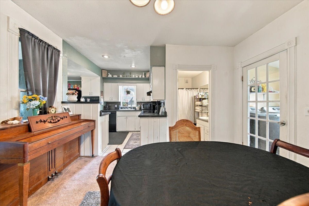 312 S Dement Avenue