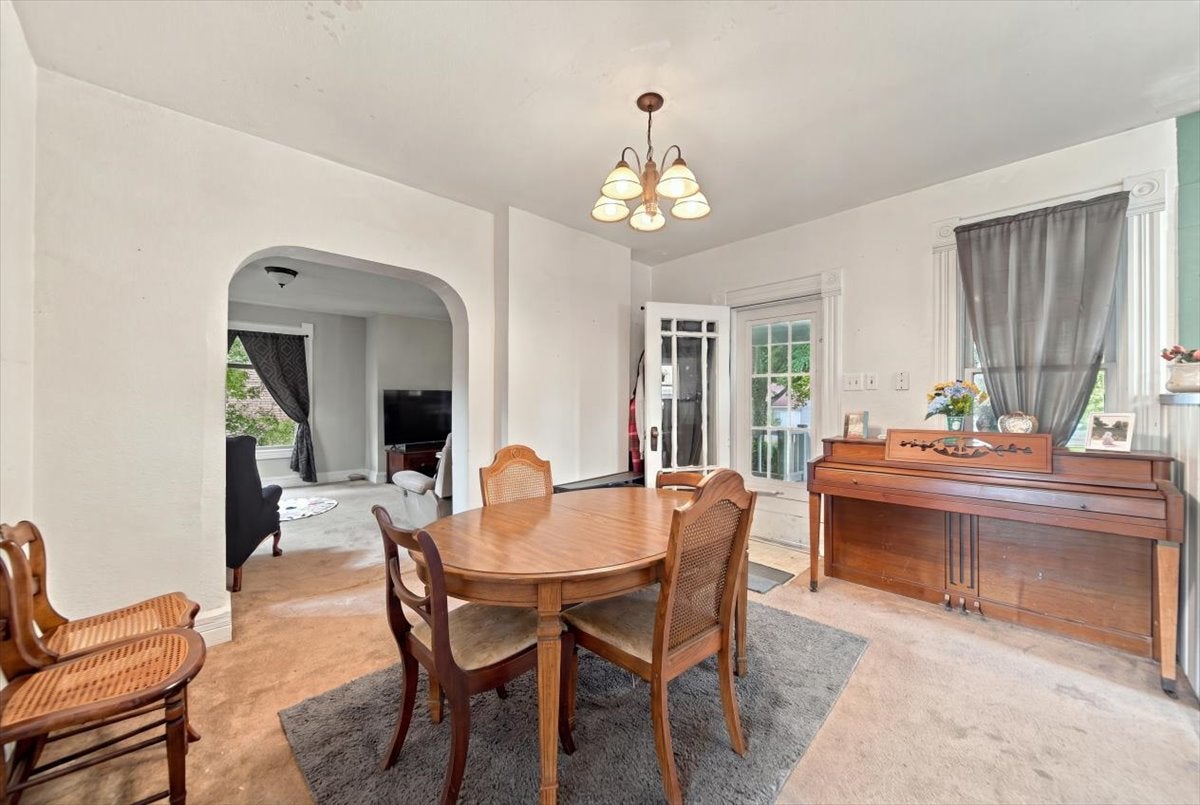 312 S Dement Avenue